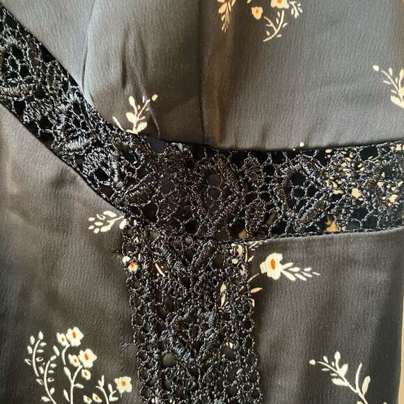 Urban Outfitters Women's size XS Black Floral Satin Mini Slip Dress Summer Boho - Picture 5 of 6